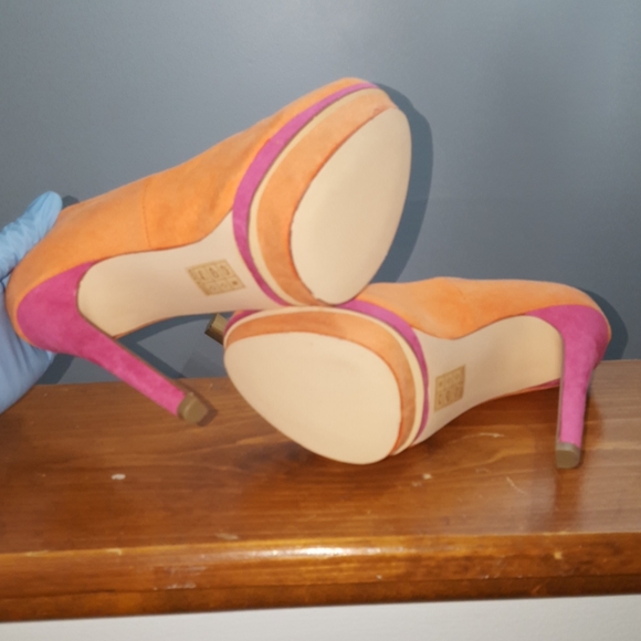 Platform Colorblock Pumps - Picture 4 of 5